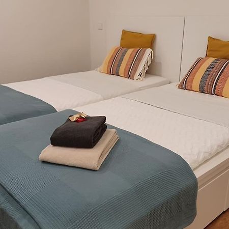 A H - Apartment Oporto Downtown Esterno foto